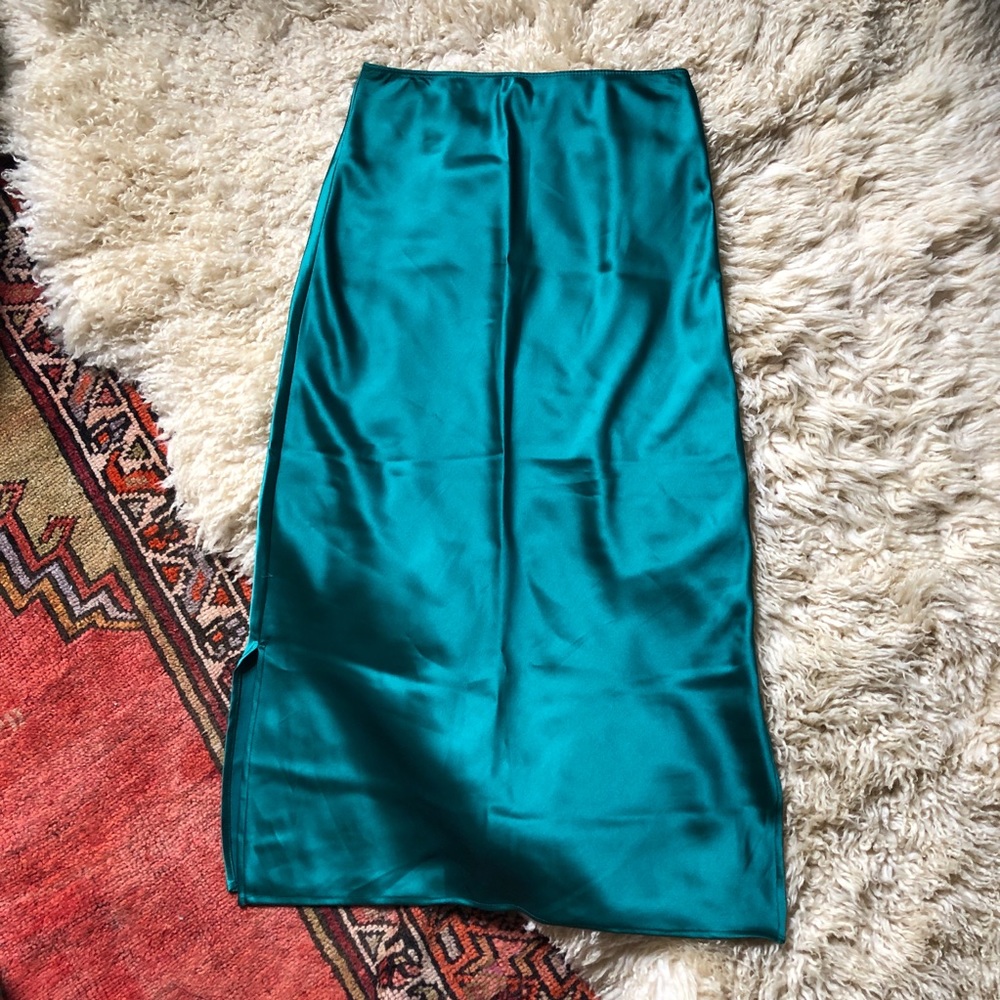 TOPSHOP Silky Emerald Green Midi Skirt - US 4